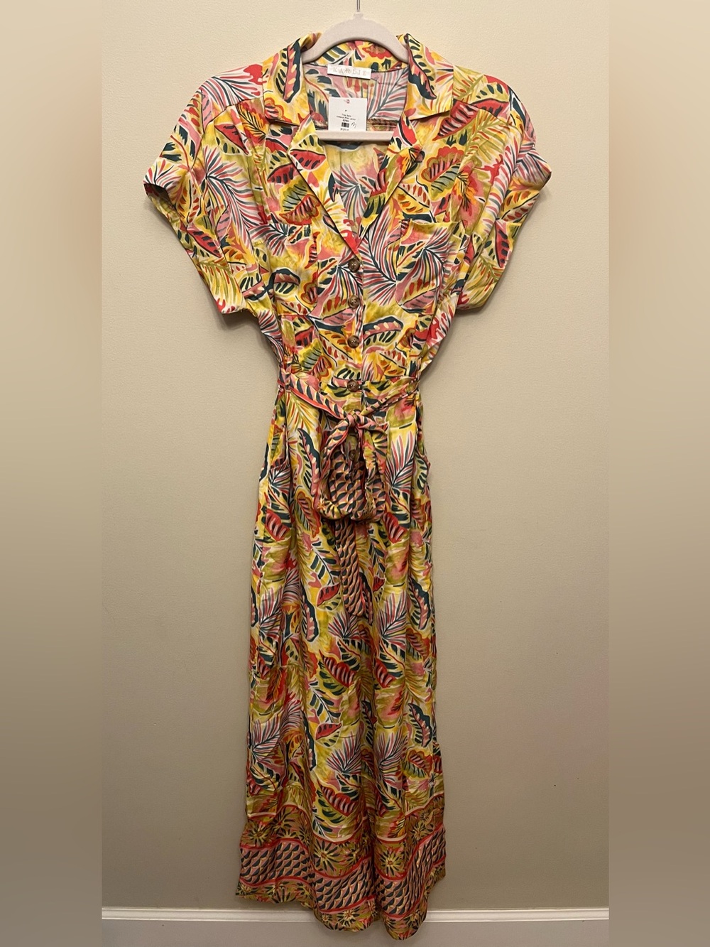 Karlie Tropical Print Satin Jumpsuit Pink Lemon Women's Size Medium $125